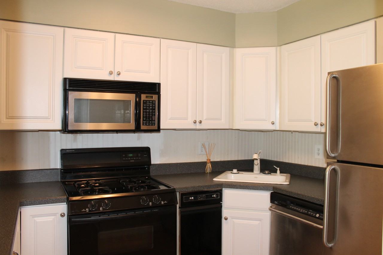 124 Cottonwood Rd #124 - Photo 2 of 24