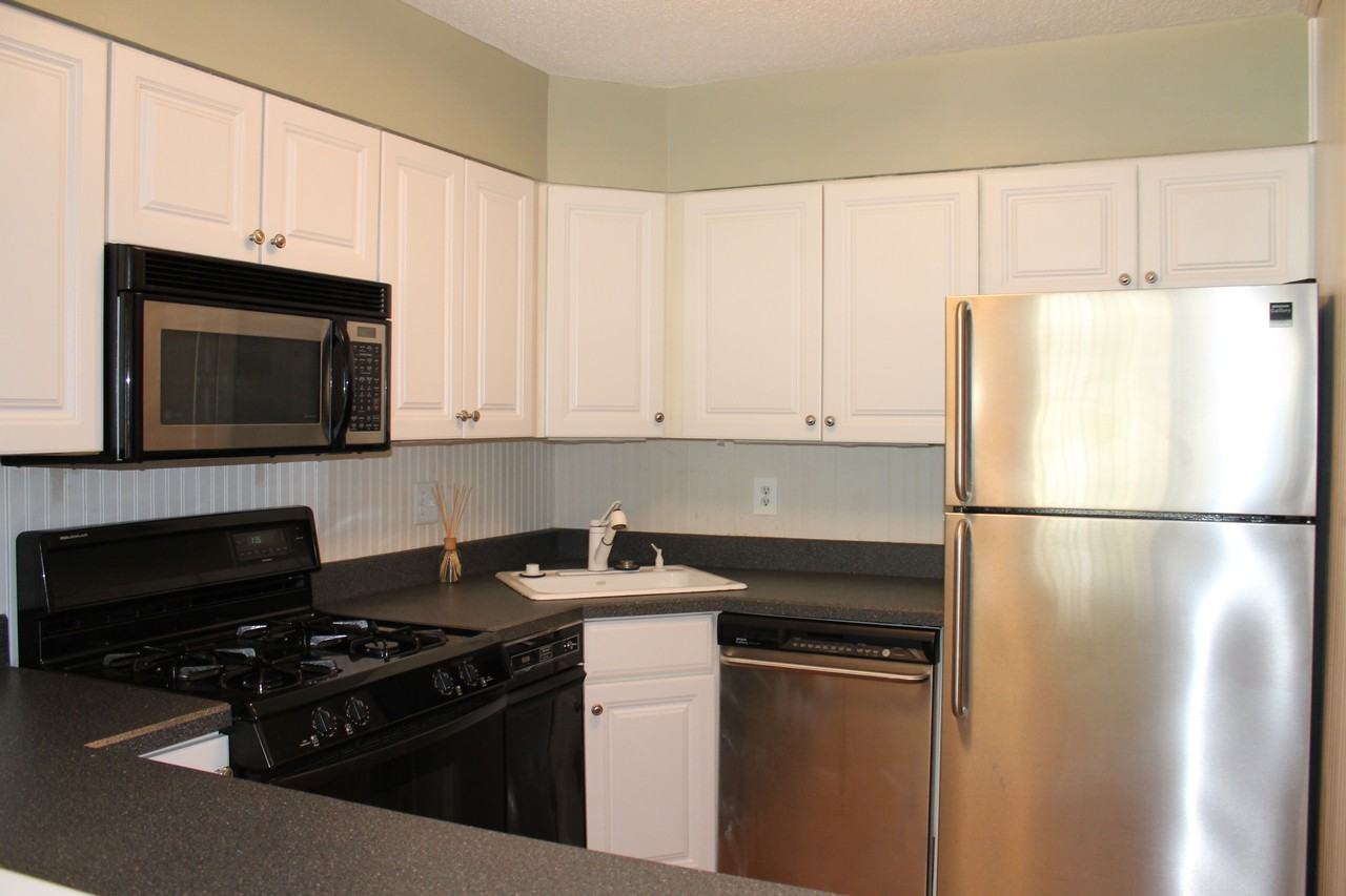 124 Cottonwood Rd #124 - Photo 3 of 24