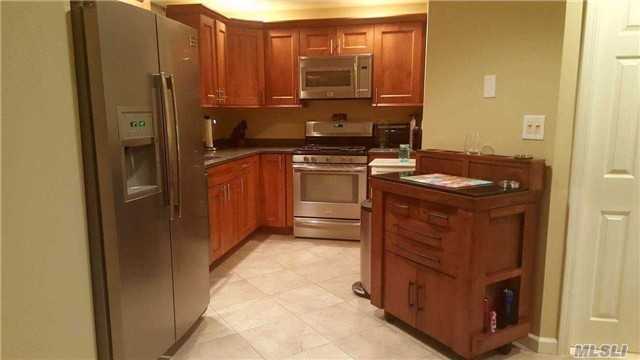 376 Little East Neck Rd S - Photo 2 of 14