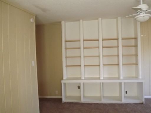 9800 Parkwood Ave - Photo 3 of 10