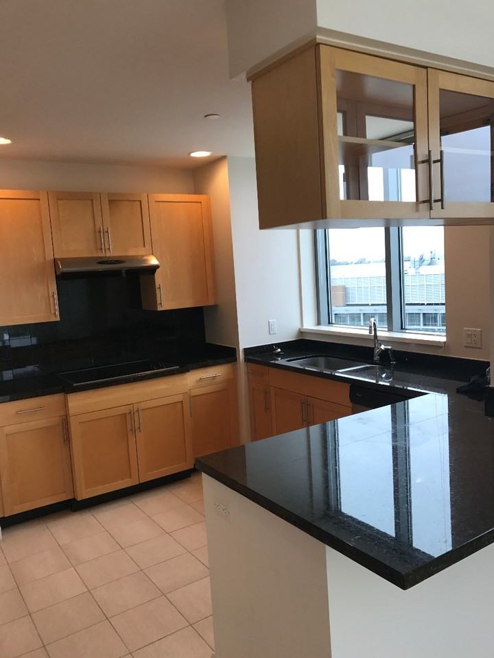 100 Landsdowne St #1409