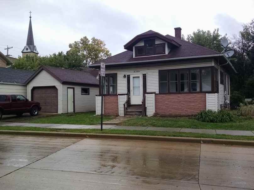 216 Canal St - Photo 2 of 17