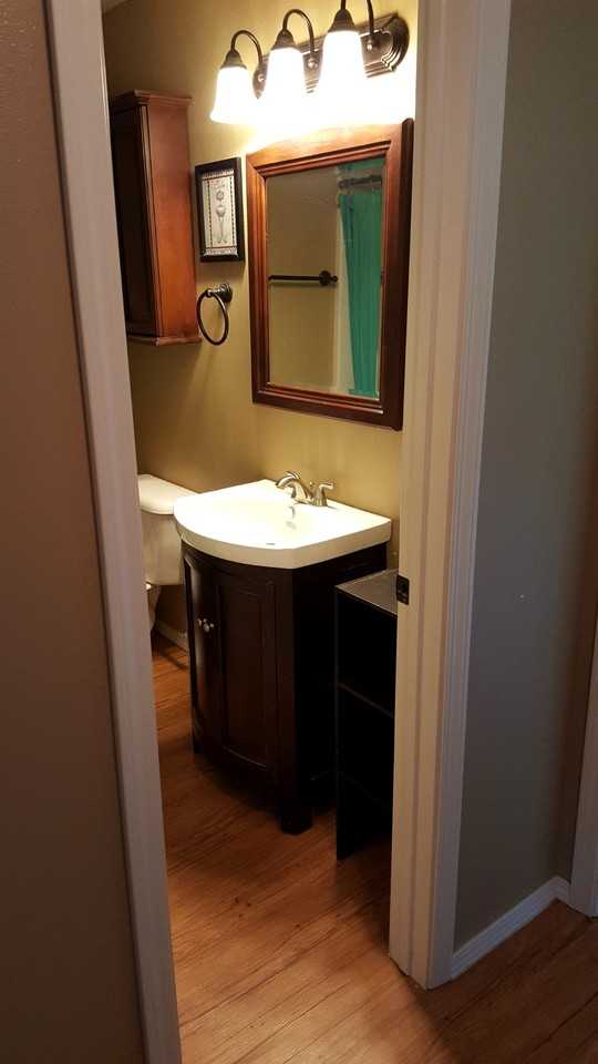 406 Birmingham St SE - Photo 2 of 5