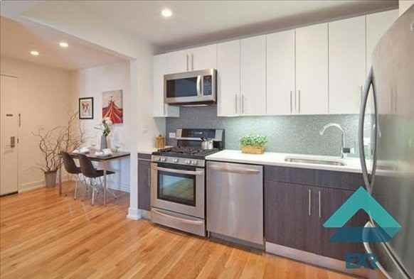 175 Kent Avenue #704K