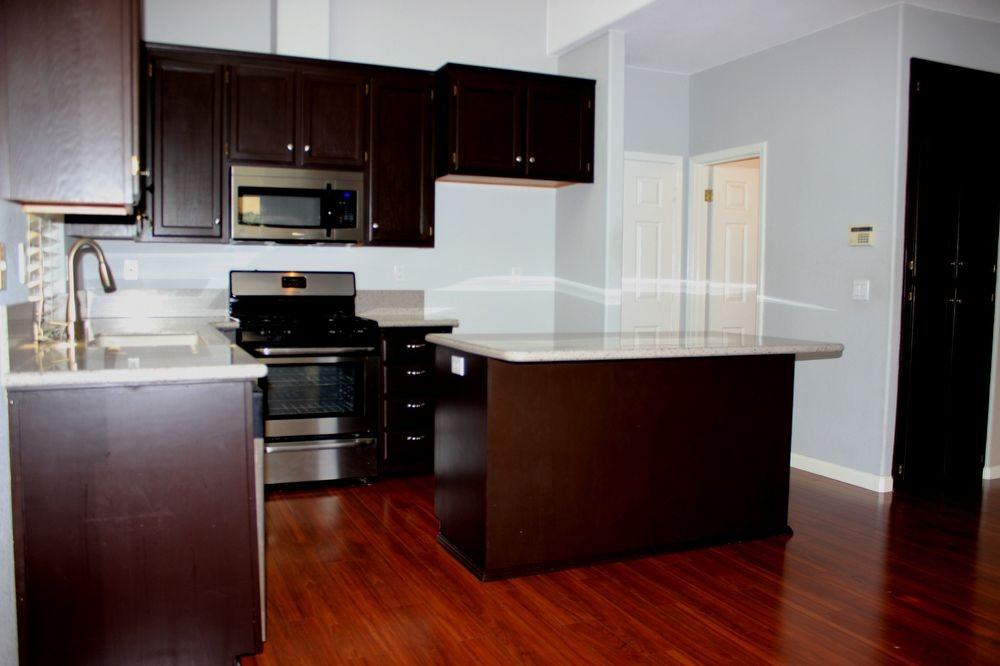 2304 Francisco Ave - Photo 2 of 12