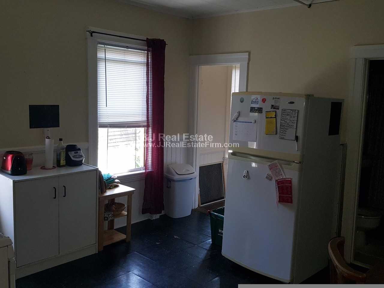 27 Enfield St 3 - Photo 3 of 7