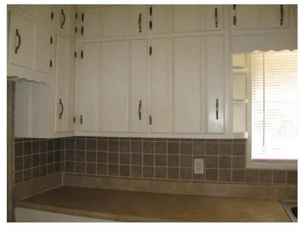 2335 Scotty Cir - Photo 2 of 8