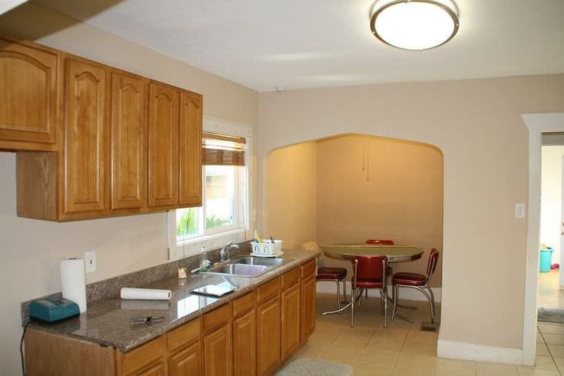 1281-1215 105th Ave - Photo 2 of 12