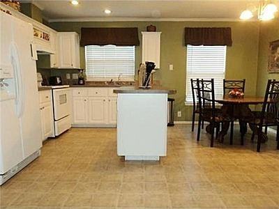 1103 E 27th St - Photo 2 of 6