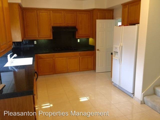 41087 Pementel Ct - Photo 3 of 18
