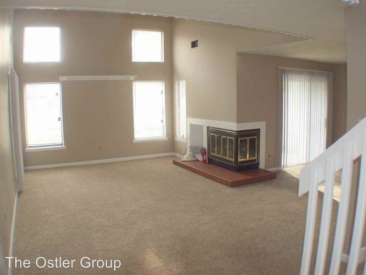 835 Crossbridge Ct - Photo 2 of 9