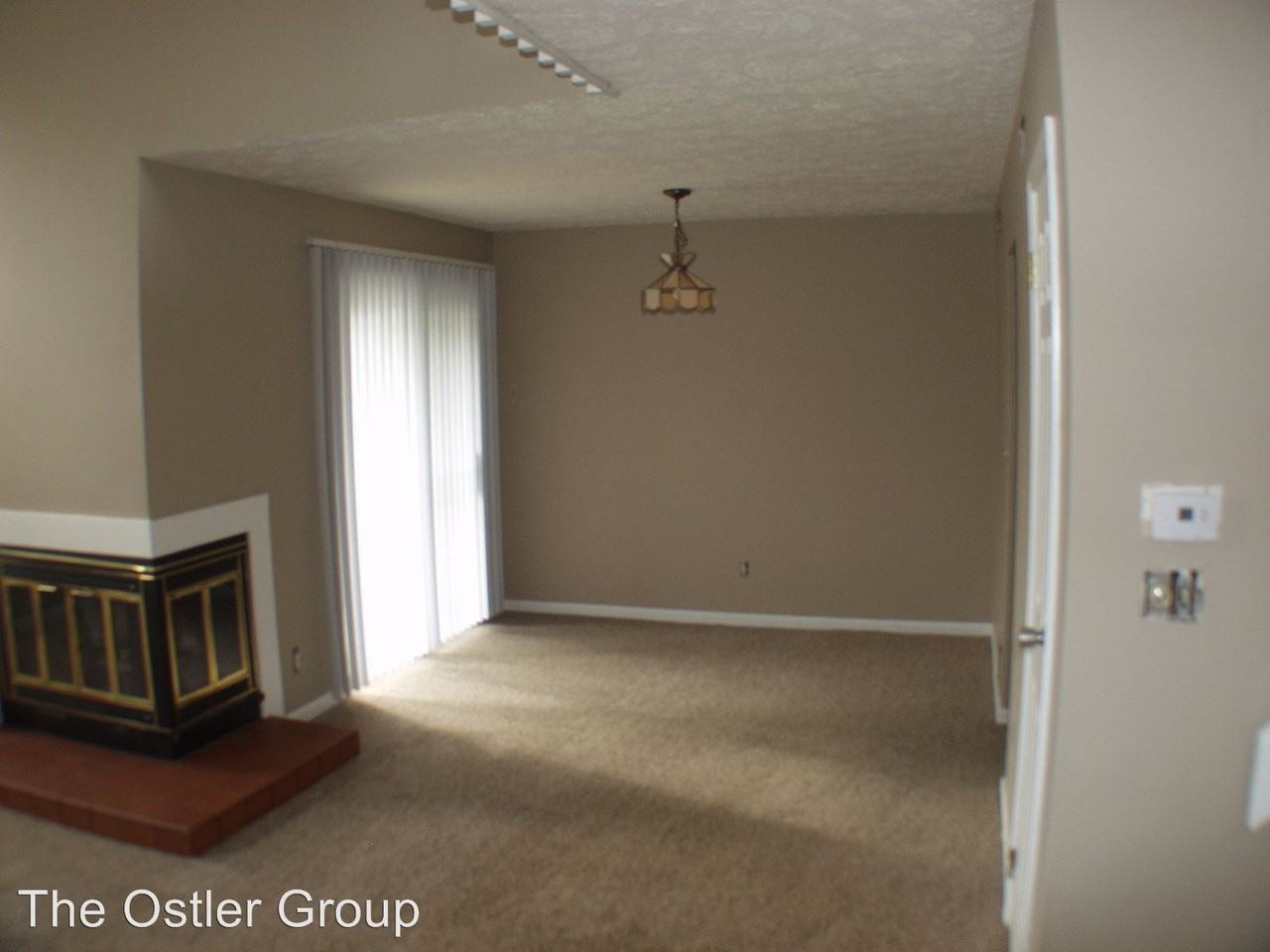 835 Crossbridge Ct - Photo 3 of 9