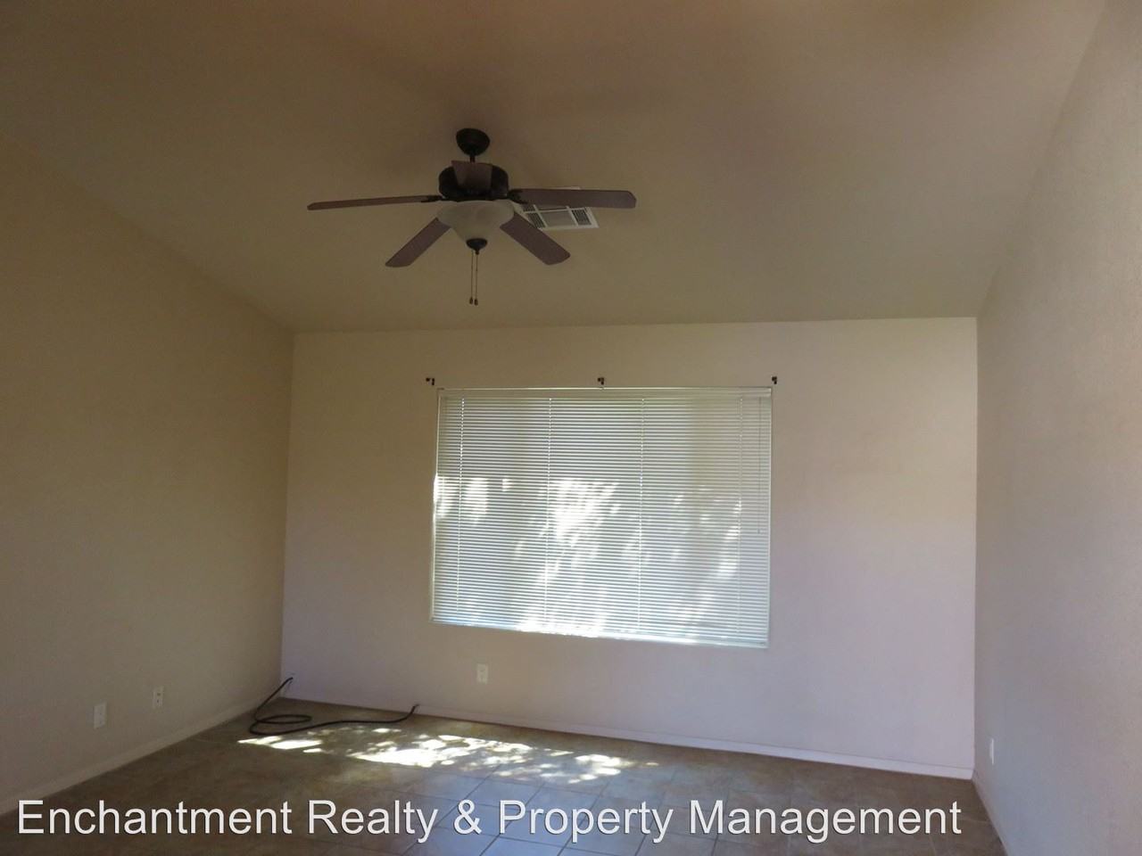 508 Los Pinos Cir - Photo 3 of 9