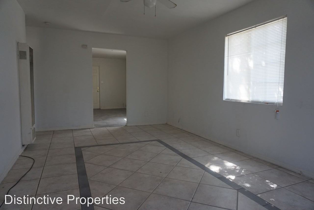 415 S Owens St - Photo 3 of 8