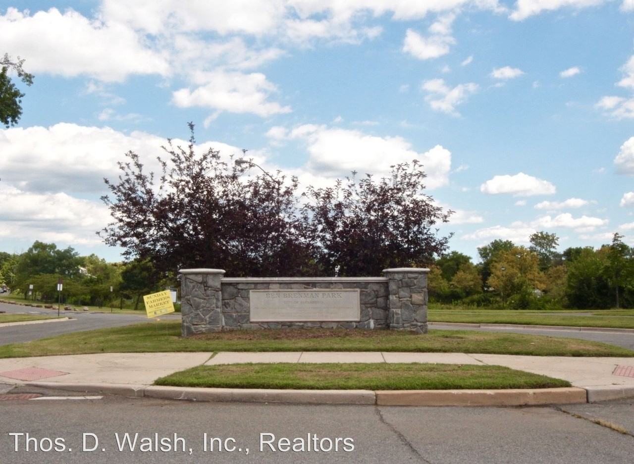 5119 Gardner Dr - Photo 3 of 36