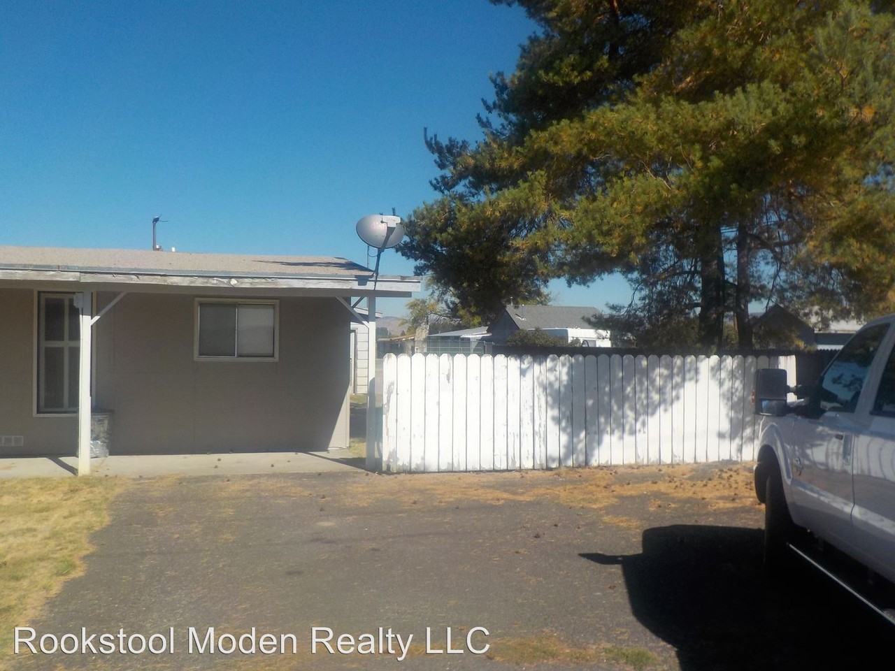 7025 Old Midland Rd - Photo 2 of 12