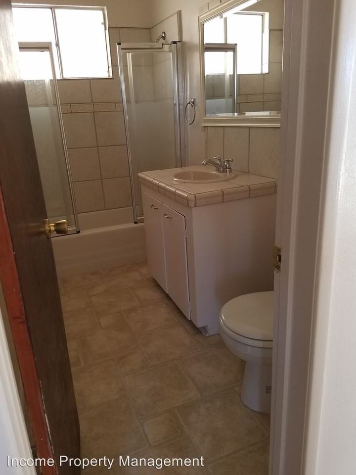 800 Sierra Vista Dr - Photo 2 of 15
