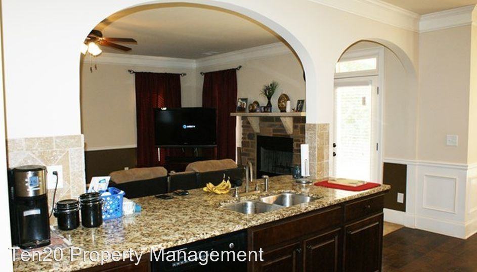 408 Lee Rd - Photo 2 of 15