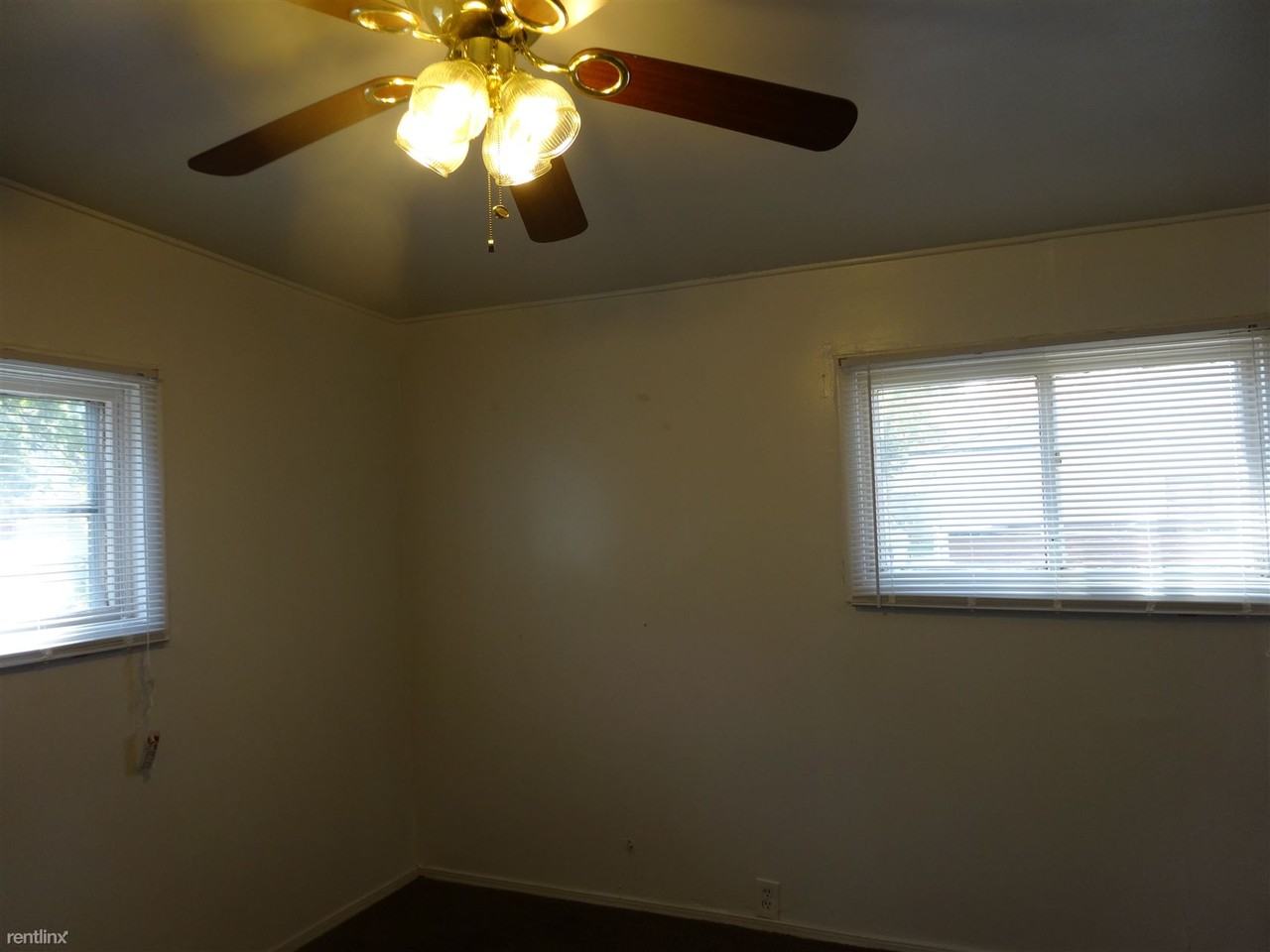 6171 N 35th St - Photo 3 of 6