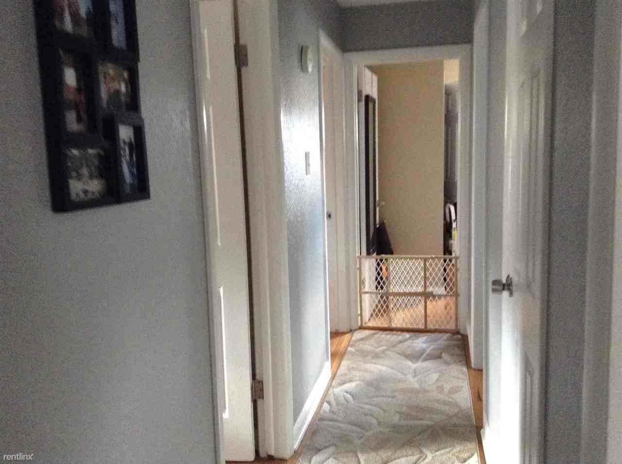 1526 Louisa Ct - Photo 2 of 5