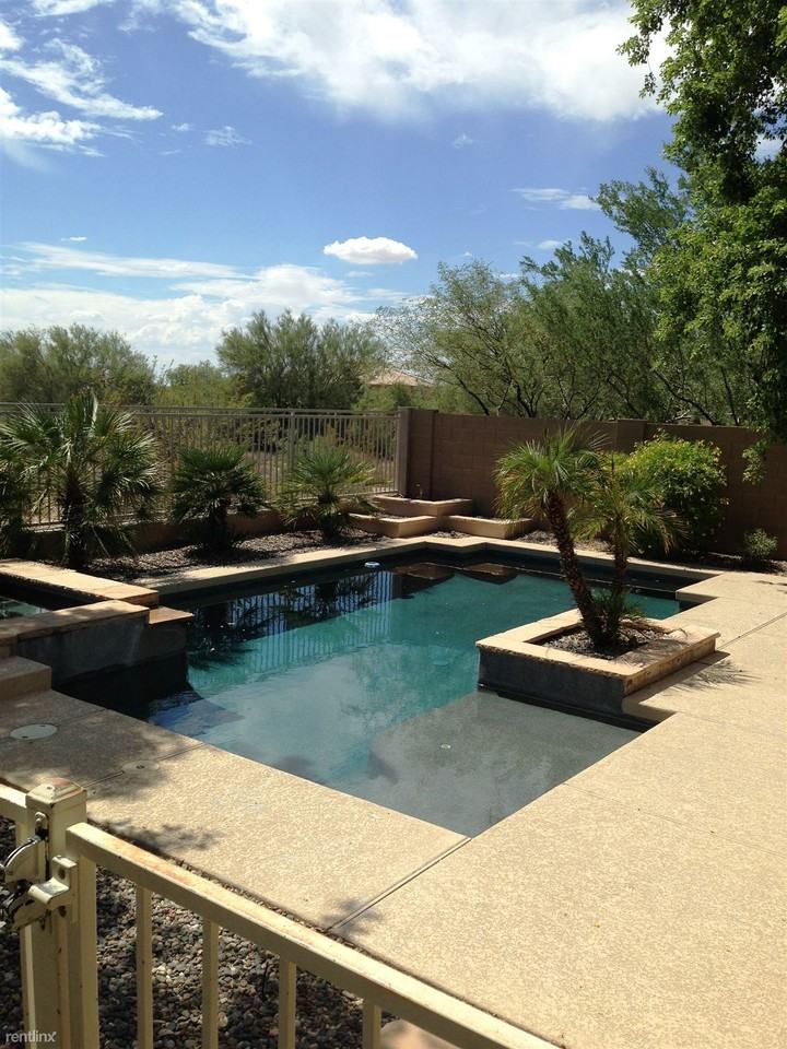 4047 E Pullman Rd - Photo 2 of 11