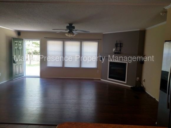 1195 Peachtree Rd - Photo 2 of 5