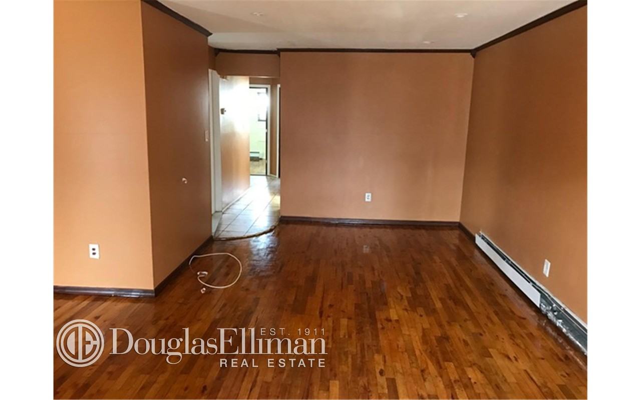 259-31 Craft Ave #1 - Photo 3 of 10