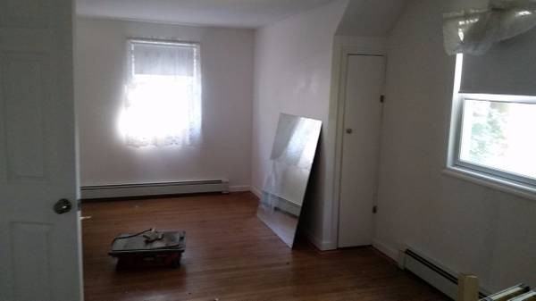 1 Leeds St #1 - Photo 3 of 5