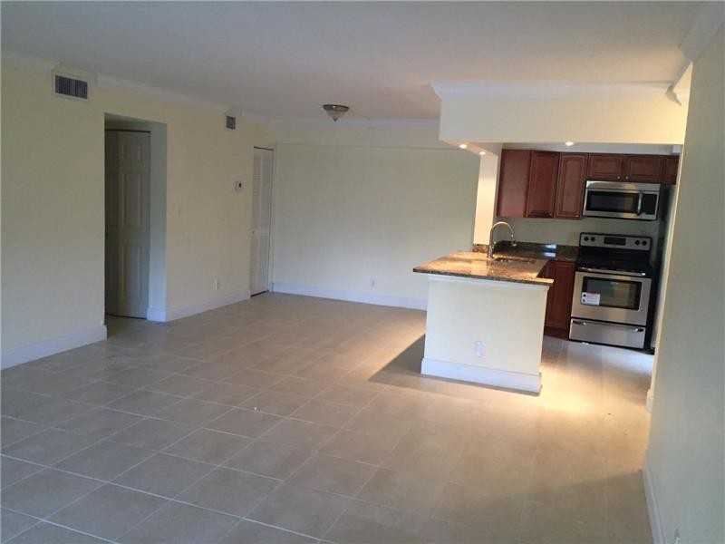 407 Gardens Dr #103 - Photo 3 of 8