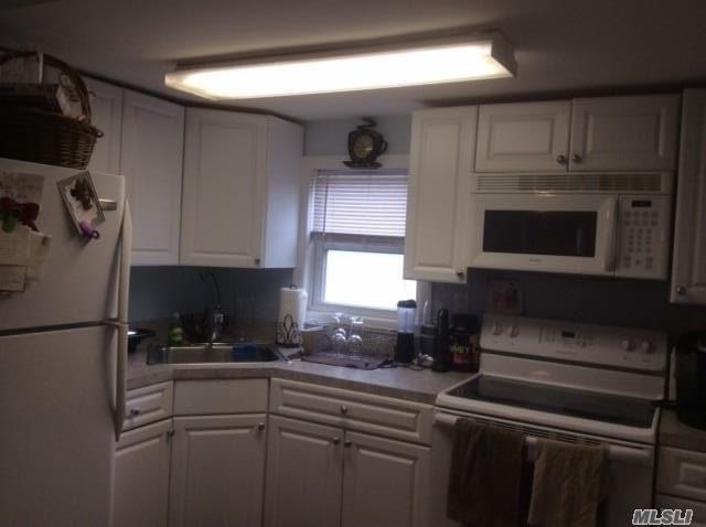 287 Deauville Blvd - Photo 2 of 5