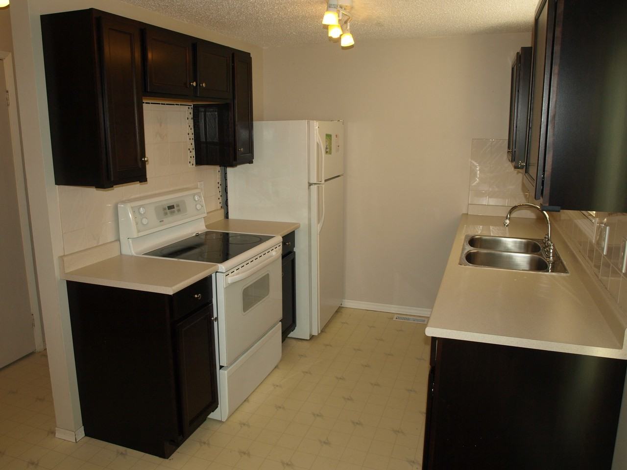 51 Willowdale Place Northwest - Photo 2 of 10