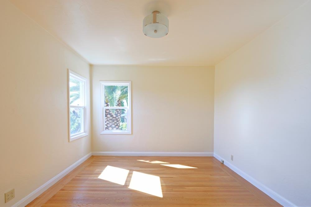 2827 55th Avenue - Photo 3 of 17