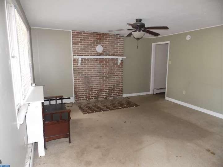 1125 Broad St - Photo 3 of 12