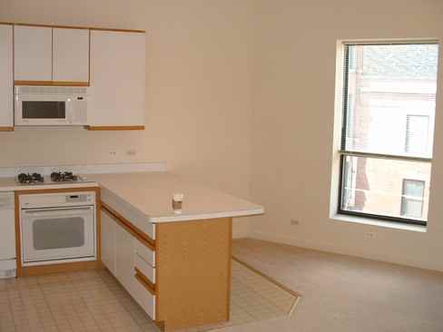 2863-65 N. Clark Street - Photo 2 of 6