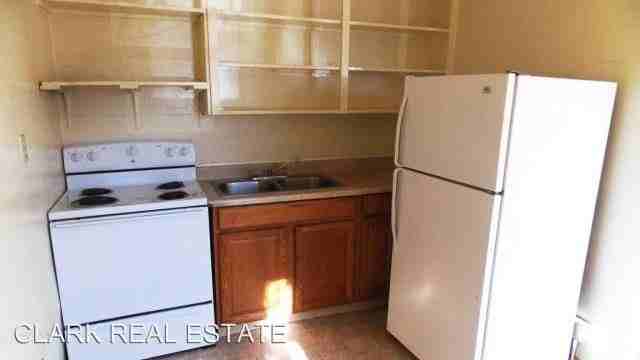 520 Ralston St - Photo 3 of 6