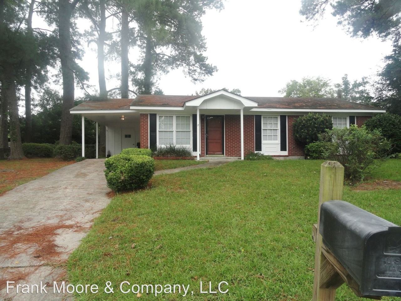 7 Greenleaf Ct - Photo 2 of 13