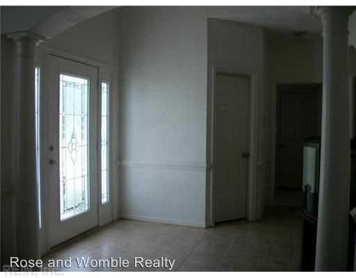 202 Tracy Dr - Photo 2 of 16