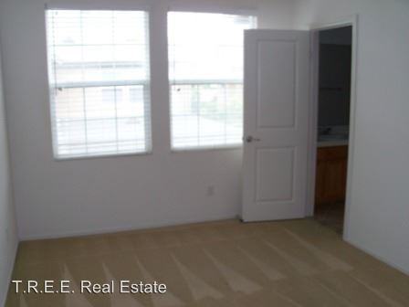 333 Feather River Pl - Photo 2 of 20