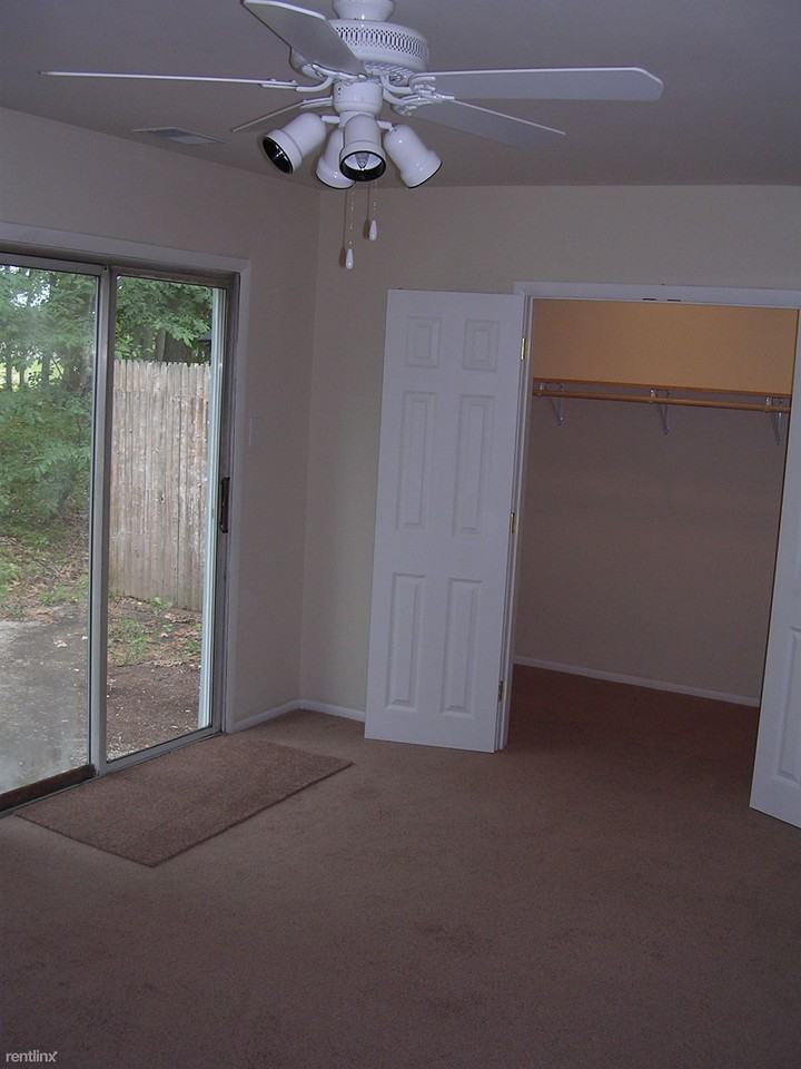 26 Colgate Ct - Photo 3 of 5