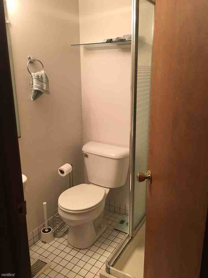 1201 Broadway St - Photo 3 of 8