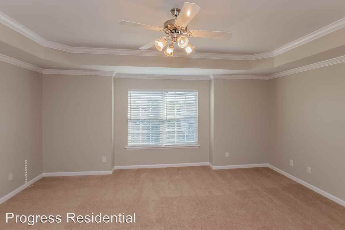 3136 Skinner Dr - Photo 2 of 15