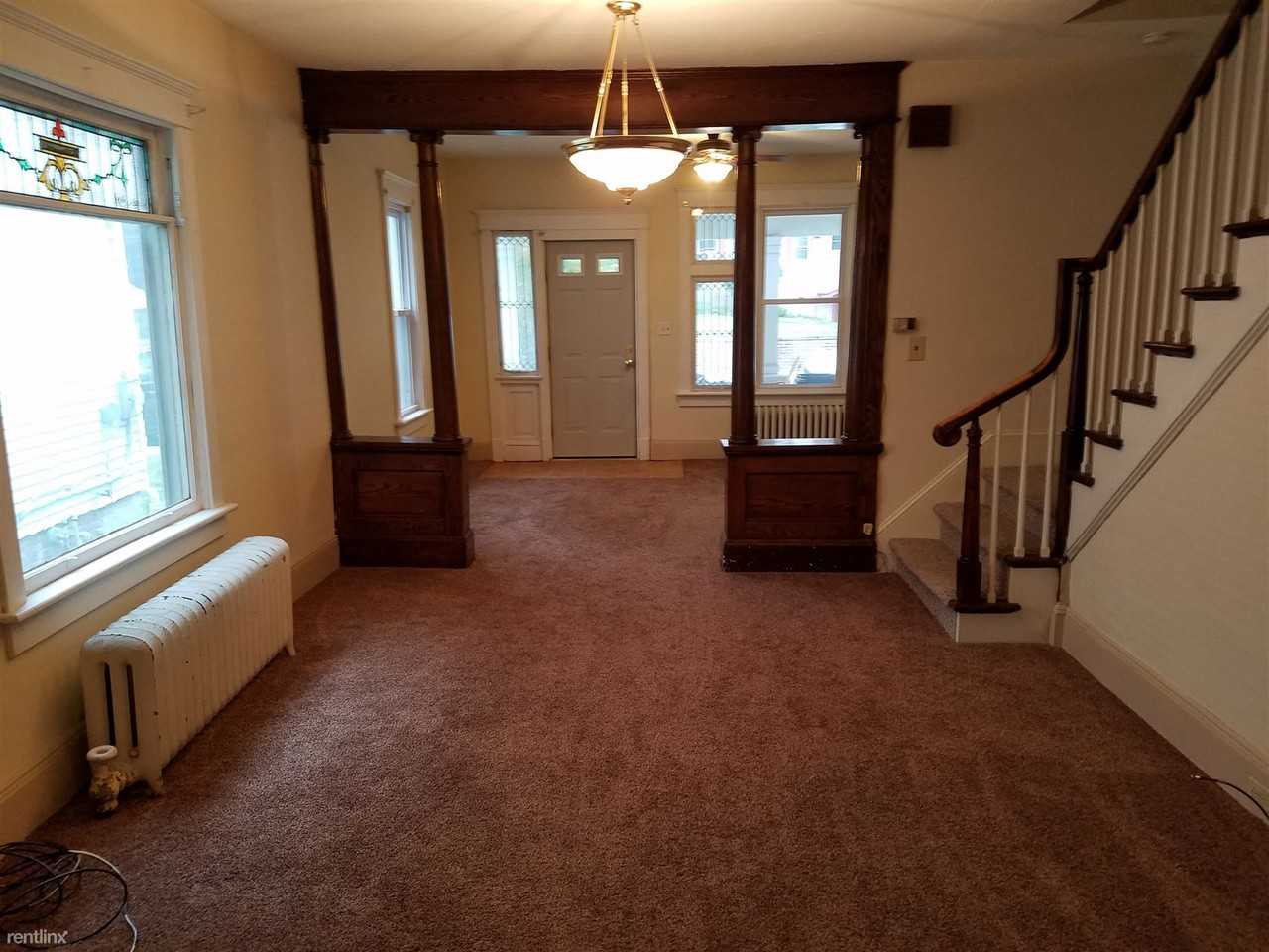 435 S 2nd St - Photo 2 of 7