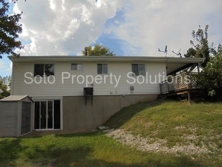 2324 Chelsea Ct - Photo 2 of 31