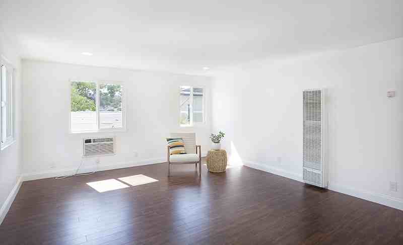 3117 Silver Lake Boulevard - Photo 3 of 10