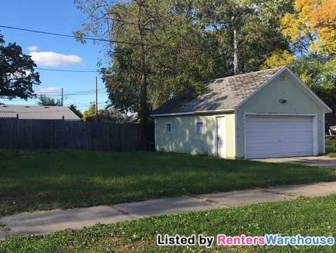 330 Wilson Ave SE - Photo 2 of 8