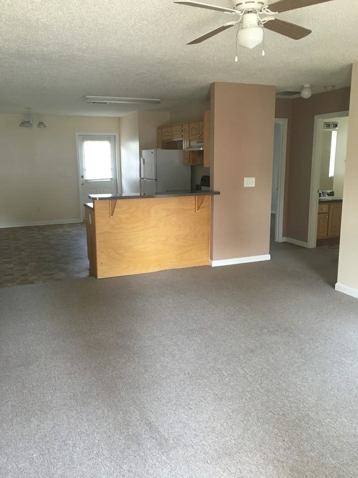 112 Summer Trace - Photo 2 of 10