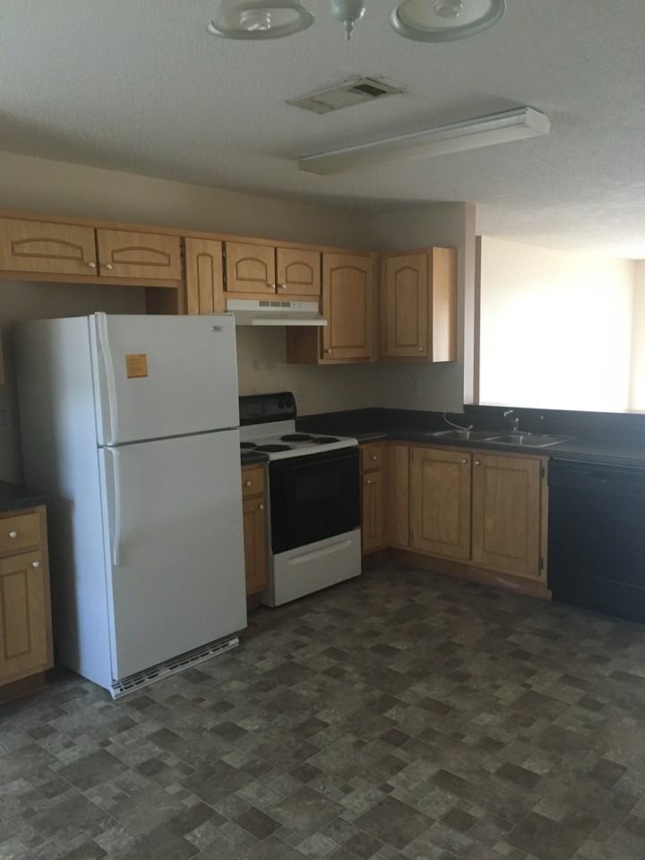 112 Summer Trace - Photo 3 of 10