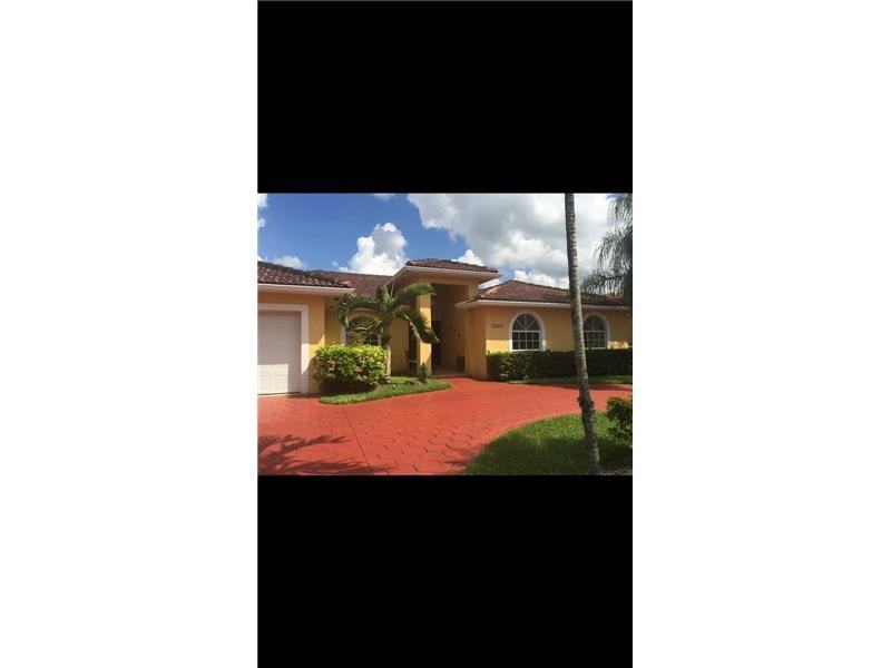 15233 SW 141st St - Photo 2 of 7