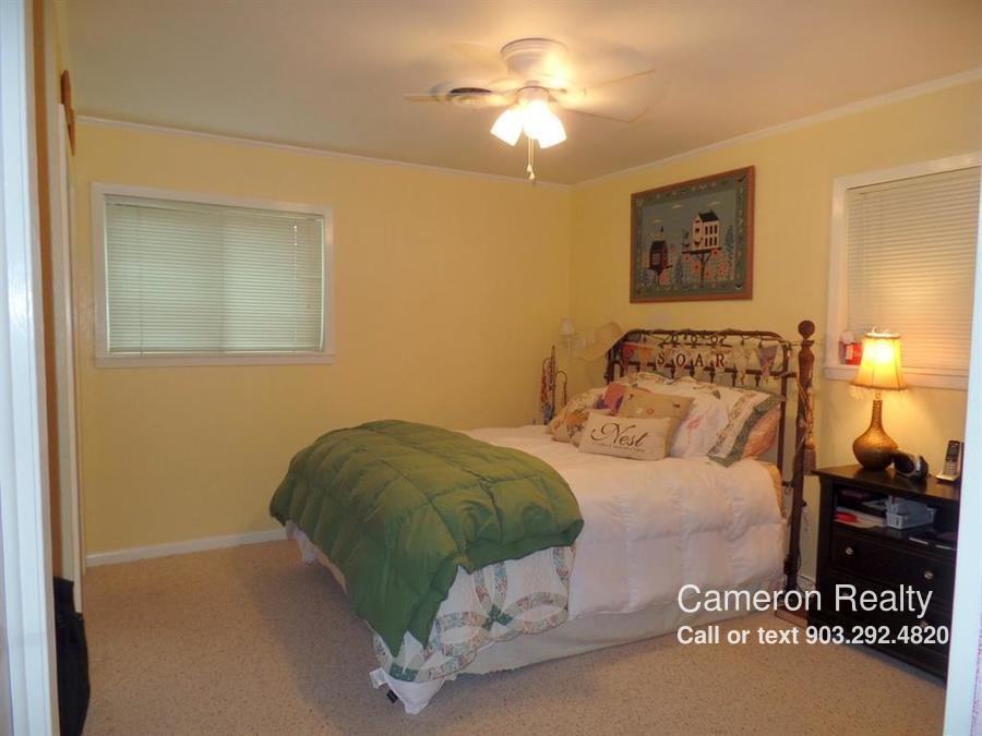 504 Tamy St - Photo 3 of 11