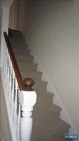 179 Franklin St - Photo 2 of 15